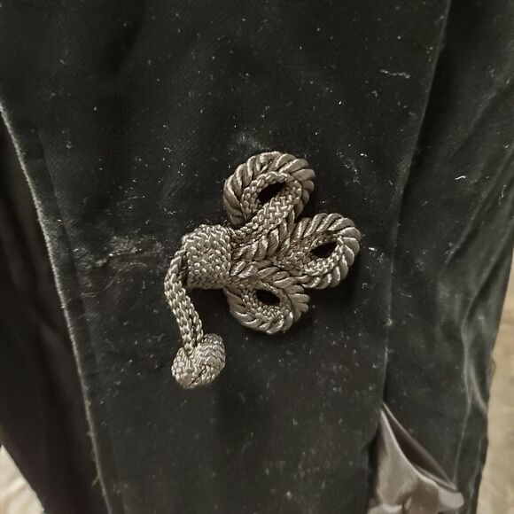 JS Signature Women's Long Black Velvet Coat, Size M - Picture 2 of 5